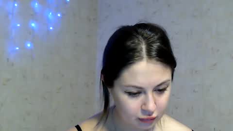 Taya online show from February 4, 6:34 pm