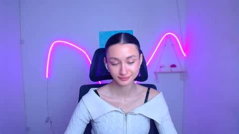 Taya online show from May 12, 6:22 am