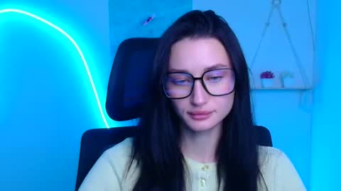 Taya online show from December 19, 12:22 pm