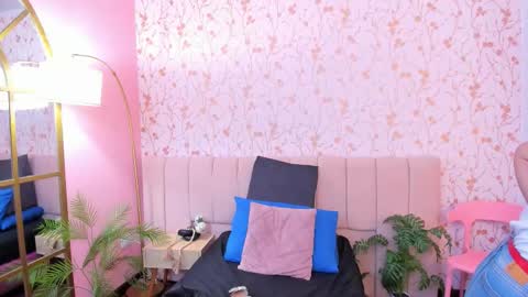 Taylor Bennet online show from February 28, 12:09 pm