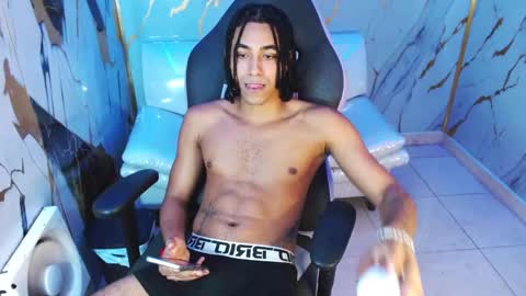 Taylor online show from March 12, 3:10 am