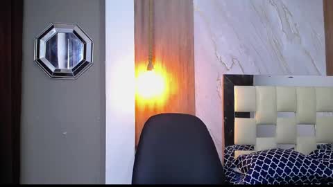 taylor_collins_2 online show from October 12, 9:49 pm