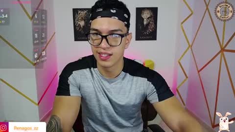 Snapshot of taylor_johnn chatting on March 3, 3:43 pm Penagos zz    online show from March 3, 3:43 pm
