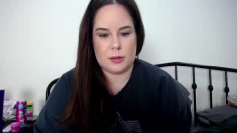 Taylor Michaels online show from October 1, 5:23 pm