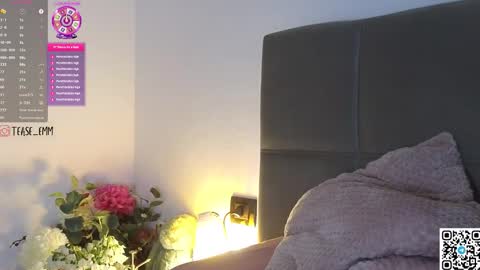 Em online show from March 13, 9:29 pm