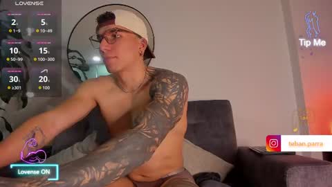 Esteban online show from June 9, 8:52 pm