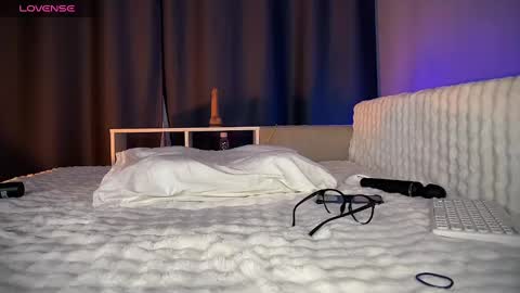 Mary     X TechnoElfff  INST    fansly kissmary online show from March 3, 6:03 pm