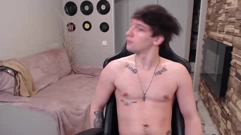 Teddy online show from March 25, 6:09 am