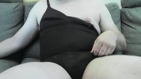 Chris online show from October 10, 8:09 am