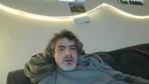 Peter online show from March 10, 3:27 pm