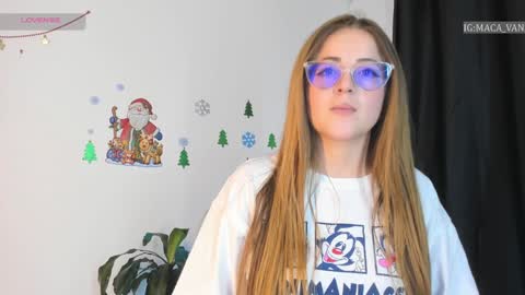 tekila__ online show from December 3, 8:33 pm