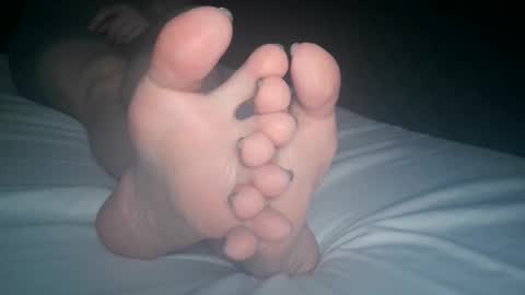 Viv West online show from November 3, 4:24 am