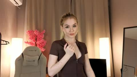 Sofia online show from October 24, 3:02 pm