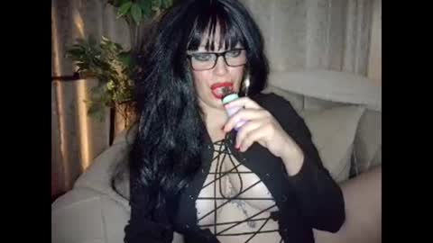 talia i m  french girl online show from May 30, 6:39 pm