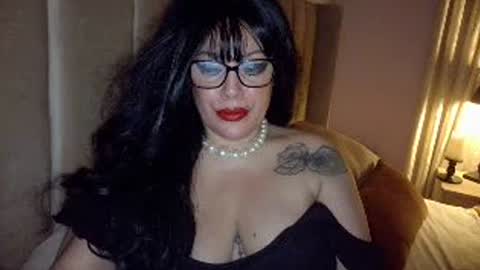 talia i m  french girl online show from July 31, 10:44 pm