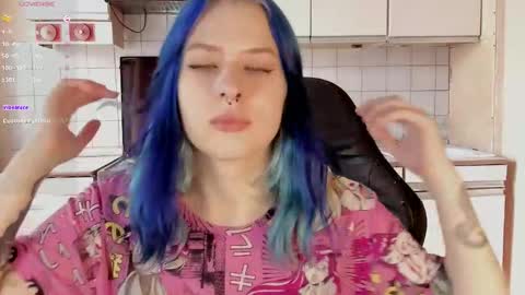  Sue  online show from September 9, 12:27 pm