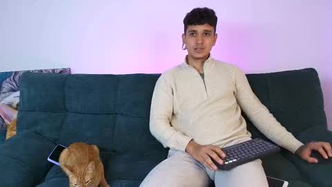 tender_dust online show from October 11, 7:02 am