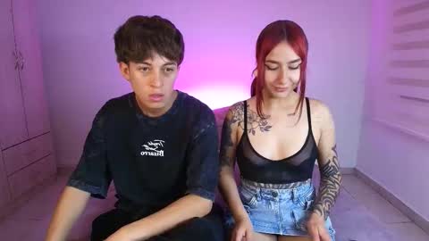 tender_dust online show from February 18, 3:06 am