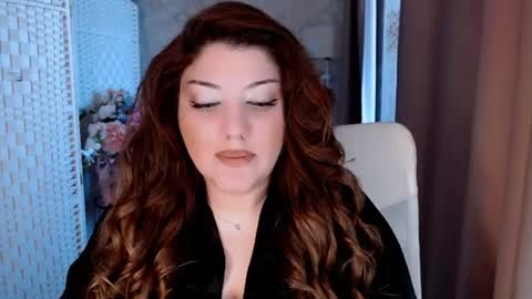 Tenderlybae online show from June 12, 3:38 am