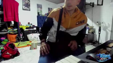 teoyes_ online show from March 29, 2:46 am