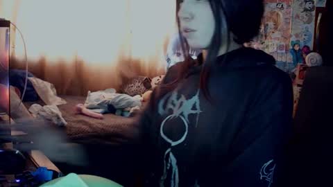 Terra Elowen online show from March 25, 2:46 pm