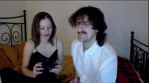 terry and elanor online show from December 16, 3:24 am