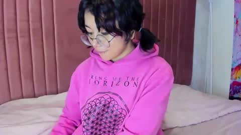 terumikitty online show from April 22, 8:27 pm