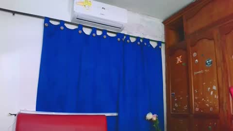 tessachains online show from February 22, 1:09 am