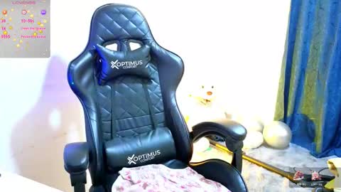 Tessy online show from December 13, 7:53 pm