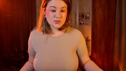 TESSA online show from December 14, 11:49 am