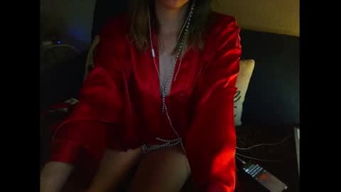 tetherbelle online show from April 17, 4:04 am