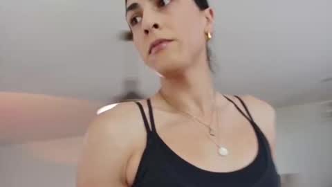 babygirlmami online show from February 16, 5:44 pm