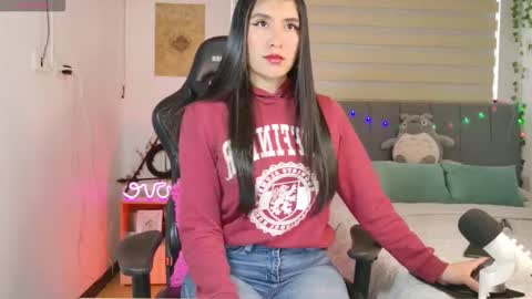  Thael online show from November 16, 8:00 pm