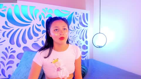 thalia_ecos online show from June 3, 9:31 pm