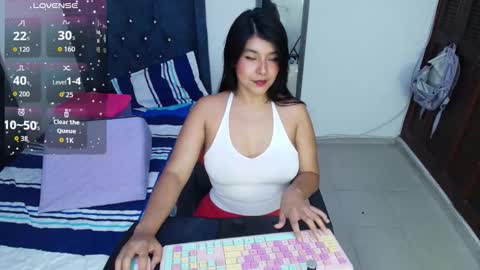 Thaliana0498 online show from September 24, 12:39 am