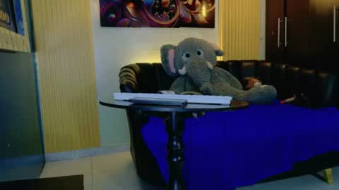 thamara_roberts online show from July 24, 9:12 pm