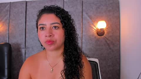 thara webstter online show from May 26, 11:38 am