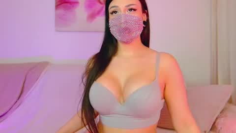 Madina online show from November 5, 1:13 pm