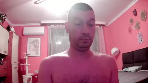 the_bee16 online show from August 5, 7:16 am