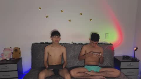 the_boys02 online show from December 14, 7:53 pm