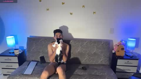 the_boys02 online show from February 28, 8:46 pm