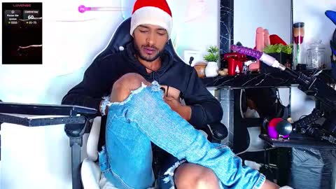 the dog lian online show from December 2, 12:25 pm