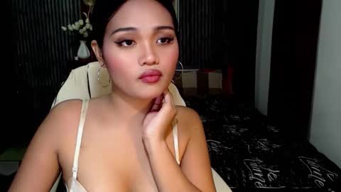 IG Lisa Avery Monroe online show from March 16, 12:47 am