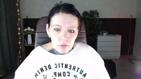 the_ice_owl online show from March 14, 5:39 pm