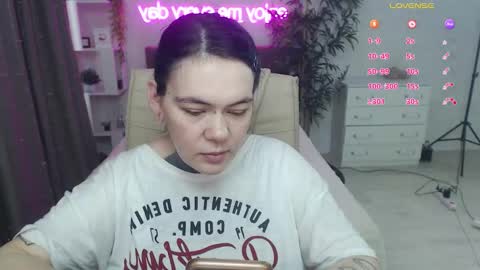 the_ice_owl online show from March 21, 9:03 am