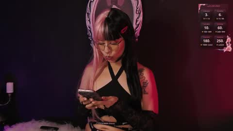 ...  ... online show from March 6, 12:30 pm