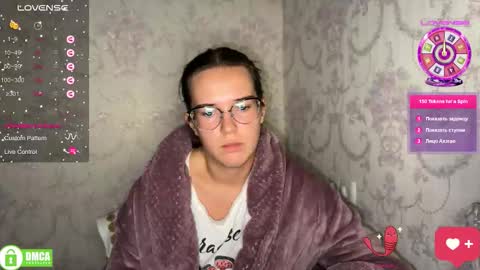 Alice online show from September 26, 8:17 pm