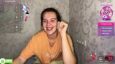 Alice online show from October 8, 9:10 pm