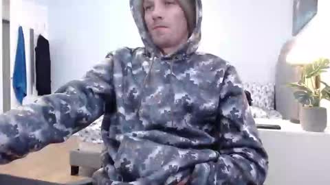 thebigbamboo26 online show from March 7, 6:33 pm