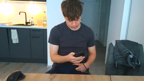 thecuteguy144949 online show from November 23, 11:41 am